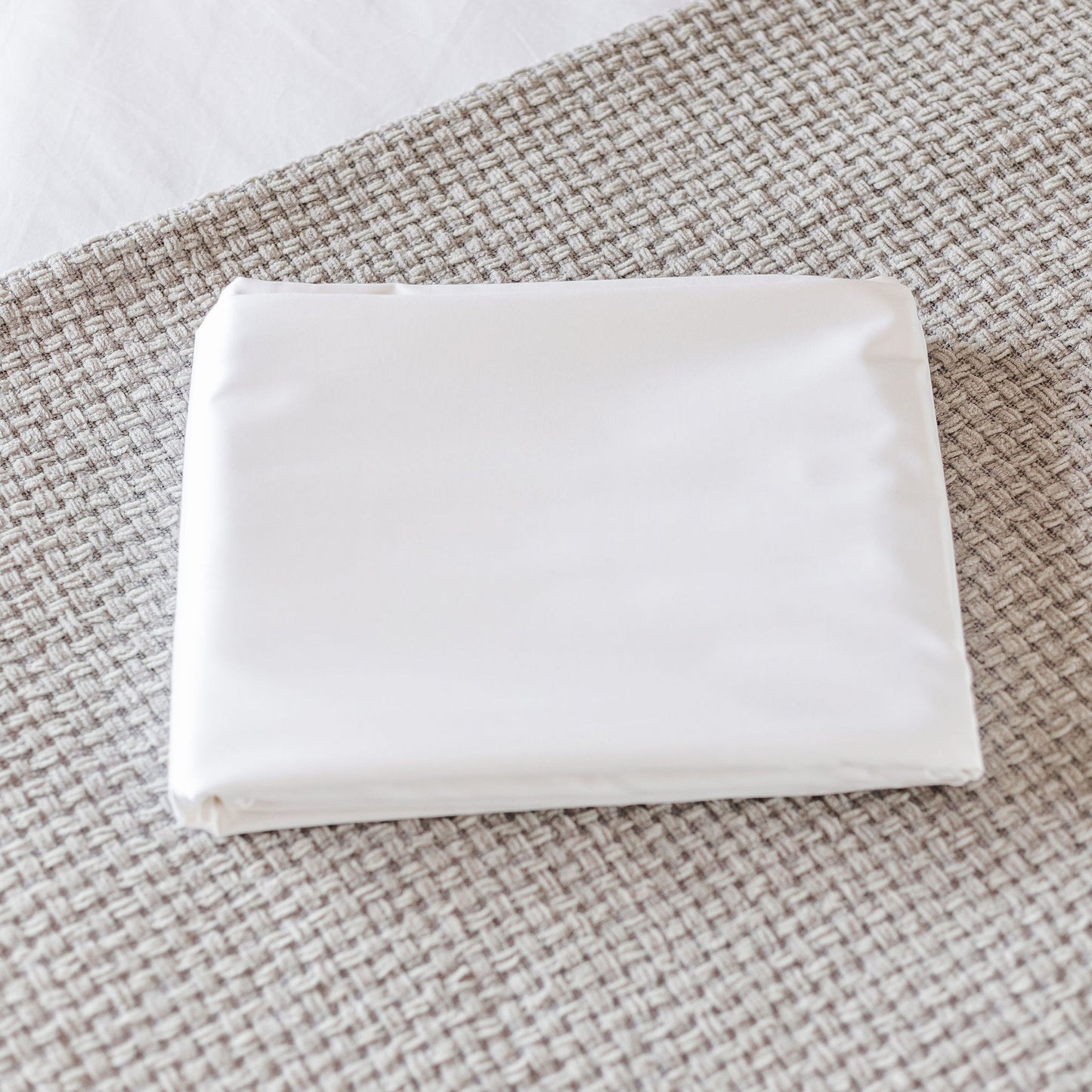 Sateen Deluxe Sheet Set